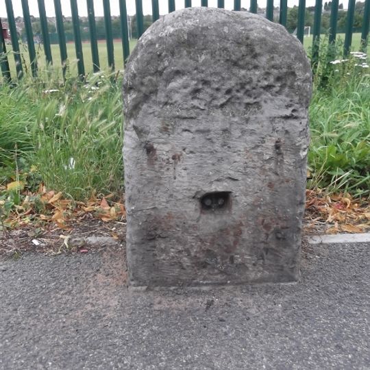 Milestone, Retford Road; by sports ground